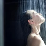 Nằm mơ thấy tắm có điềm báo tốt hay xấu ? nên đánh con số mấy ?